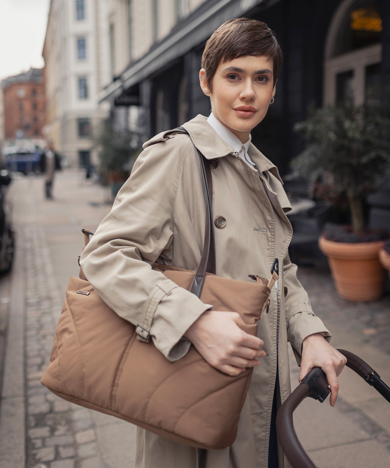 Venicci-Claro-Caramel-Carrycot-Session-3